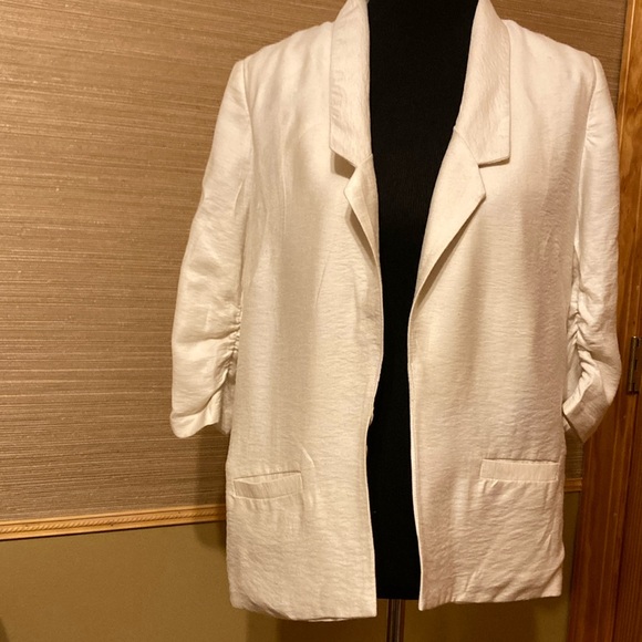 Jacket - Picture 1 of 4